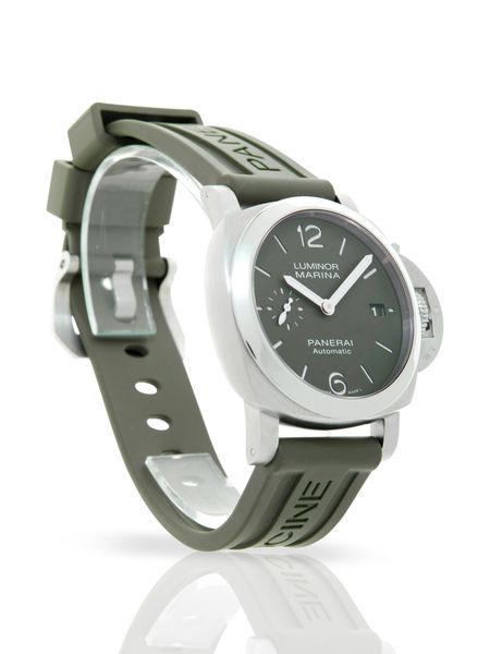 Panerai Luminor Quaranta PAM01304